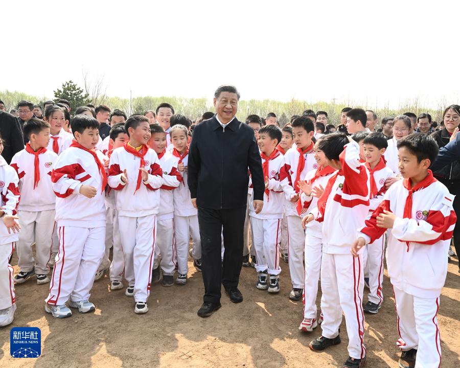 http://www.news.cn/politics/leaders/20240403/fe2512aaeaab4964a0a421a1dee3abb9/ulXvkPNyoWrM2vSk.jpeg