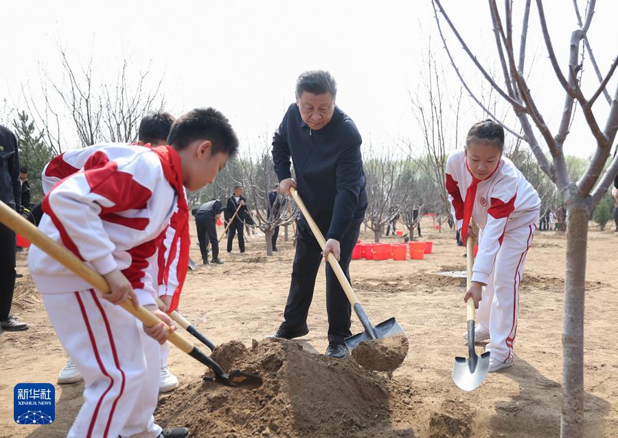 http://www.news.cn/politics/leaders/20240403/fe2512aaeaab4964a0a421a1dee3abb9/5h1XUuBZ1Ef6FWgD.jpeg